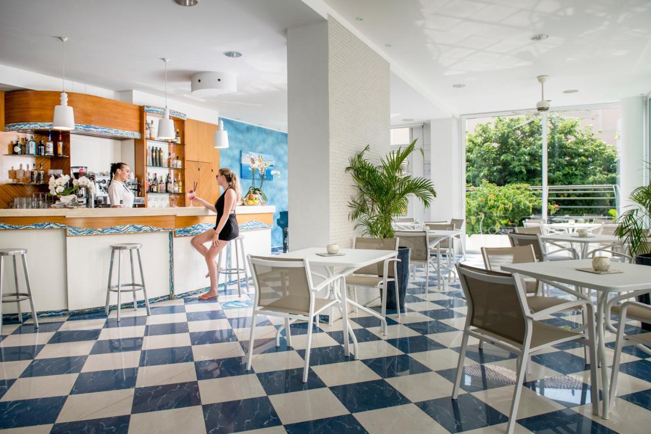 Luxor Beach Boutique Hotel Cattolica Eksteriør billede