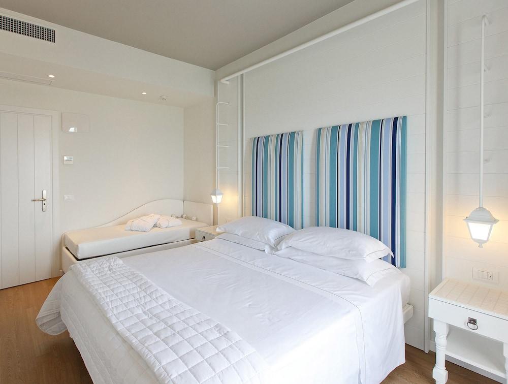 Luxor Beach Boutique Hotel Cattolica Eksteriør billede