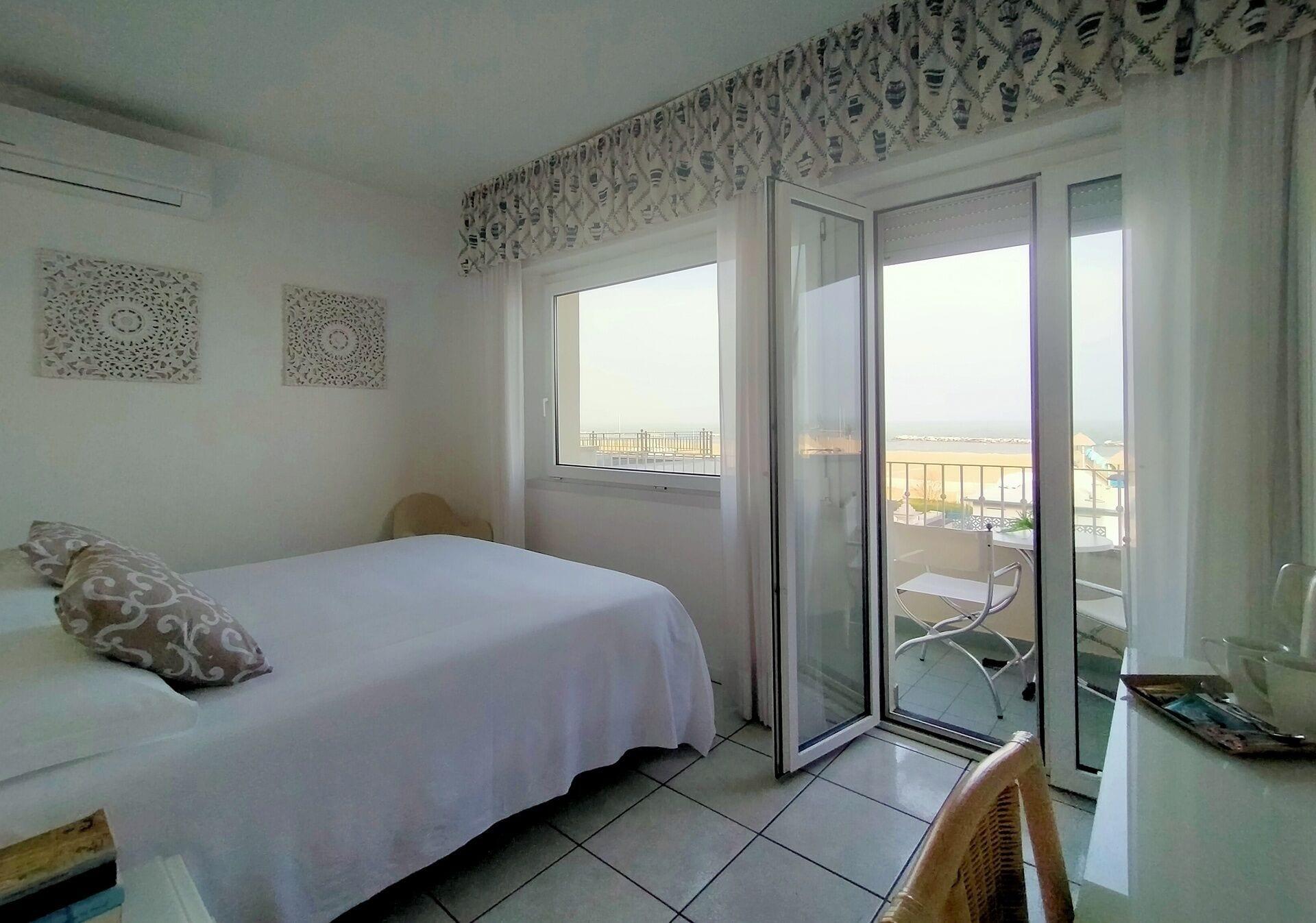 Luxor Beach Boutique Hotel Cattolica Eksteriør billede