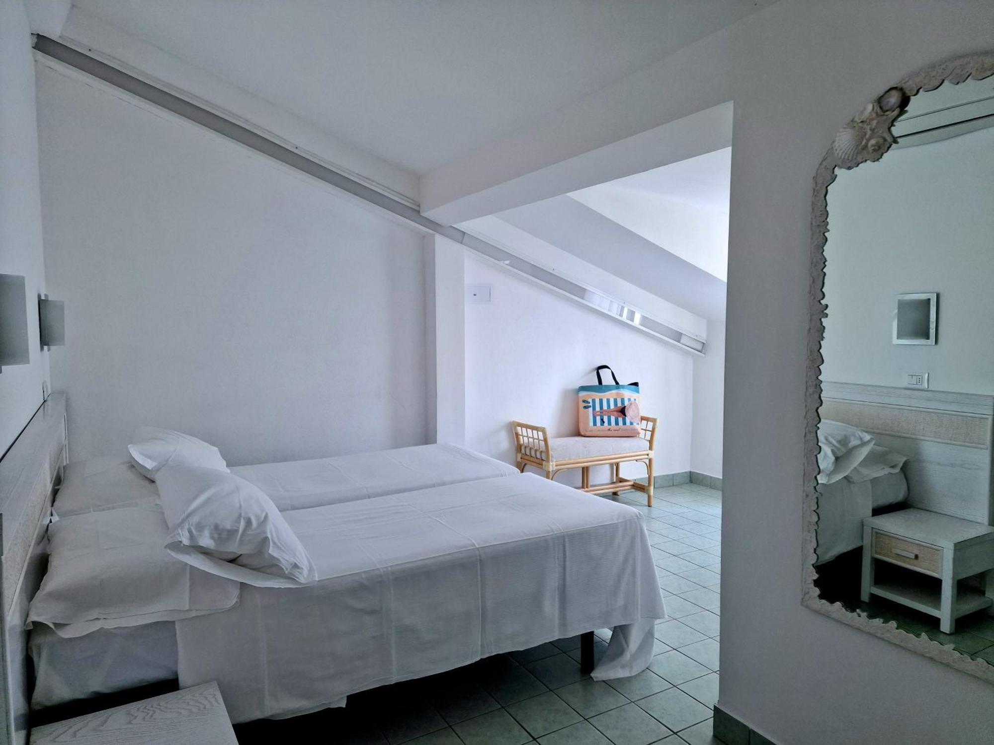 Luxor Beach Boutique Hotel Cattolica Eksteriør billede
